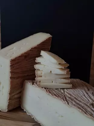 Таледжио из коровьего молока